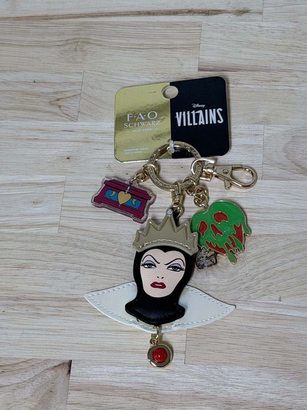 FAO Schwarz Disney Villains Evil Queen Bag Charm Keychain